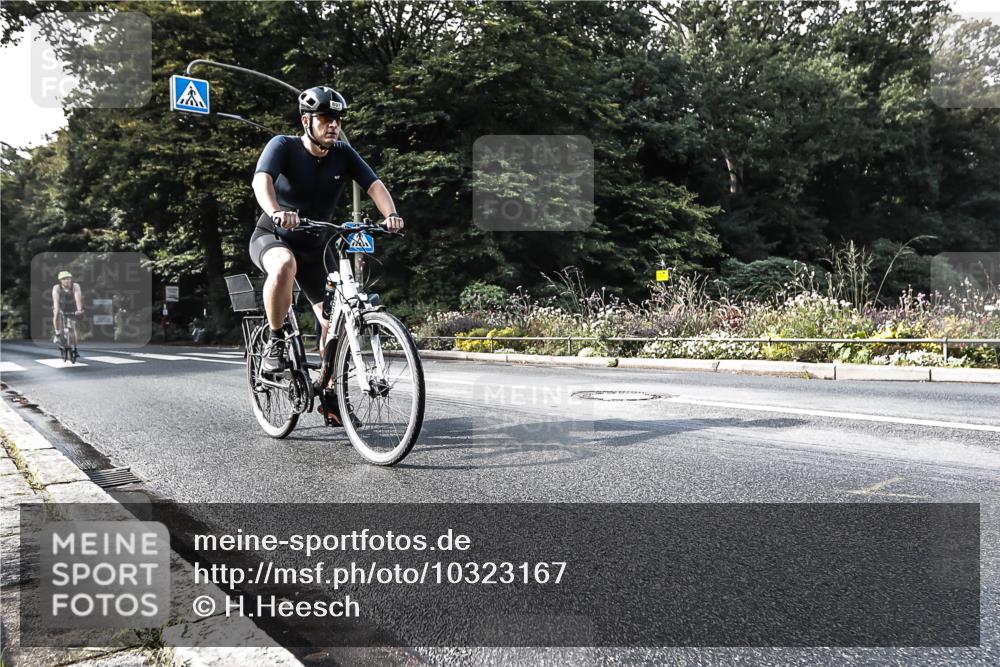 13.09.2026 - Stadtparktriathlon H.Heesch http://msf.ph/oto/10323167 13.09.2026 11:26:07 Radfahren 616, 697, 1797, 1798 meine-sportfotos.de