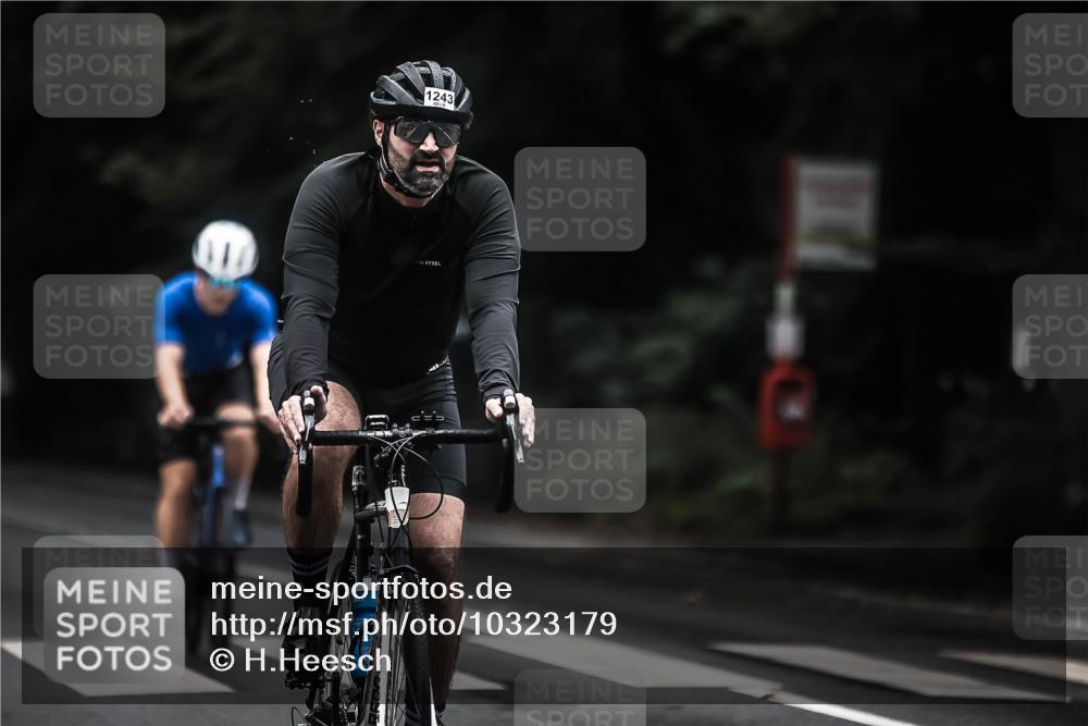 13.09.2026 - Stadtparktriathlon H.Heesch http://msf.ph/oto/10323179 13.09.2026 13:09:34 Radfahren 1189, 1243, 1299, 1321, 1357, 1366, 1368 meine-sportfotos.de