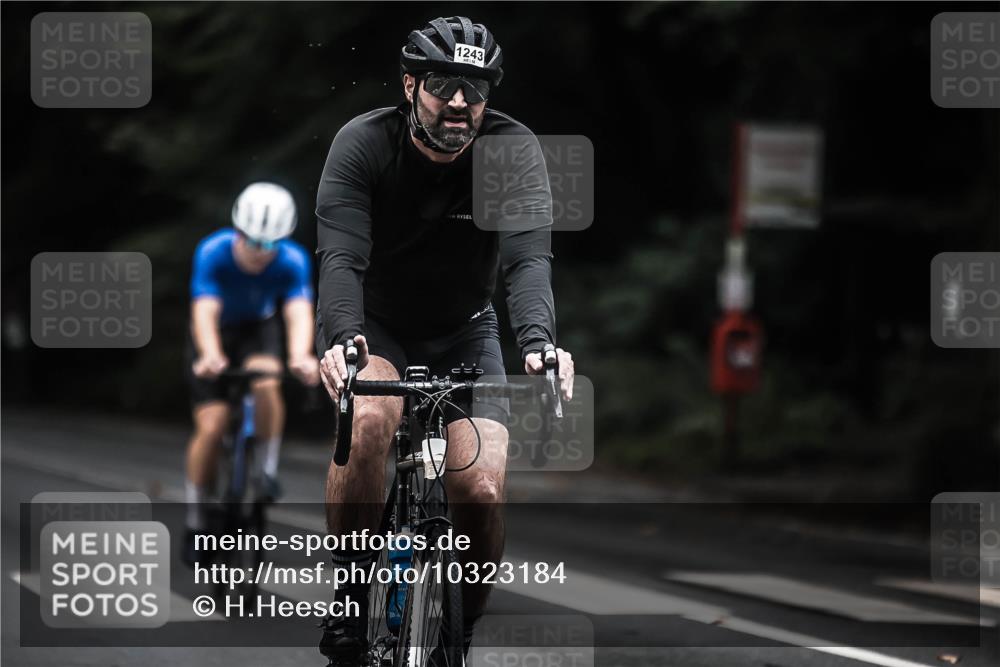 13.09.2026 - Stadtparktriathlon H.Heesch http://msf.ph/oto/10323184 13.09.2026 13:09:34 Radfahren 1189, 1243, 1299, 1321, 1357, 1366, 1368 meine-sportfotos.de