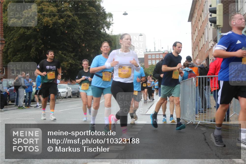 13.09.2026 - Kiel Lauf Markus Tischler http://msf.ph/oto/10323188 13.09.2026 10:59:27 Fleethörn 7556, 9732, 2451, 4420 meine-sportfotos.de