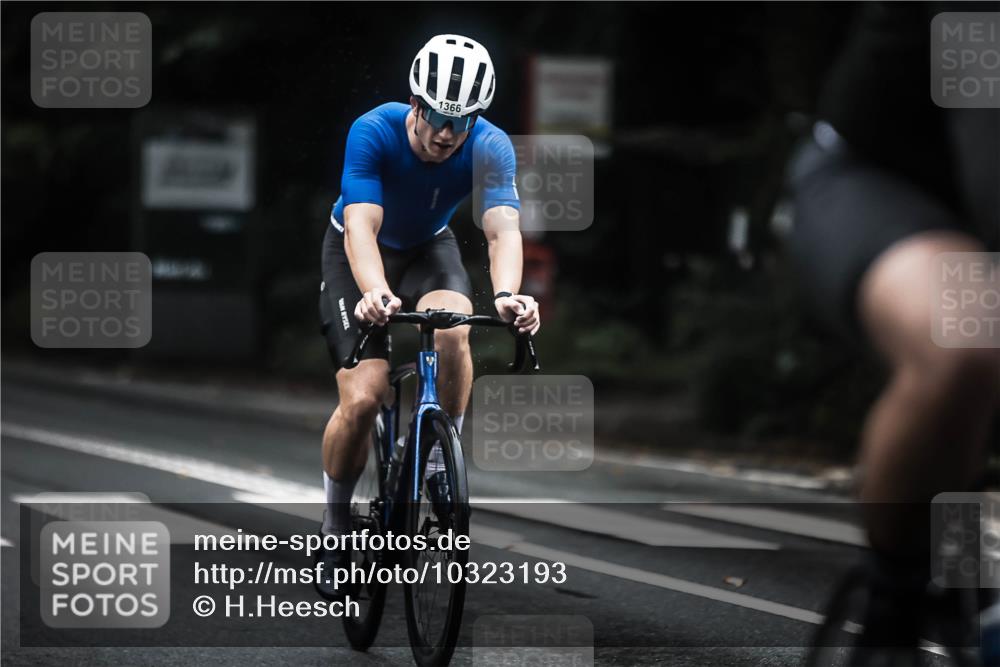 13.09.2026 - Stadtparktriathlon H.Heesch http://msf.ph/oto/10323193 13.09.2026 13:09:35 Radfahren 1189, 1243, 1299, 1321, 1357, 1366, 1368 meine-sportfotos.de