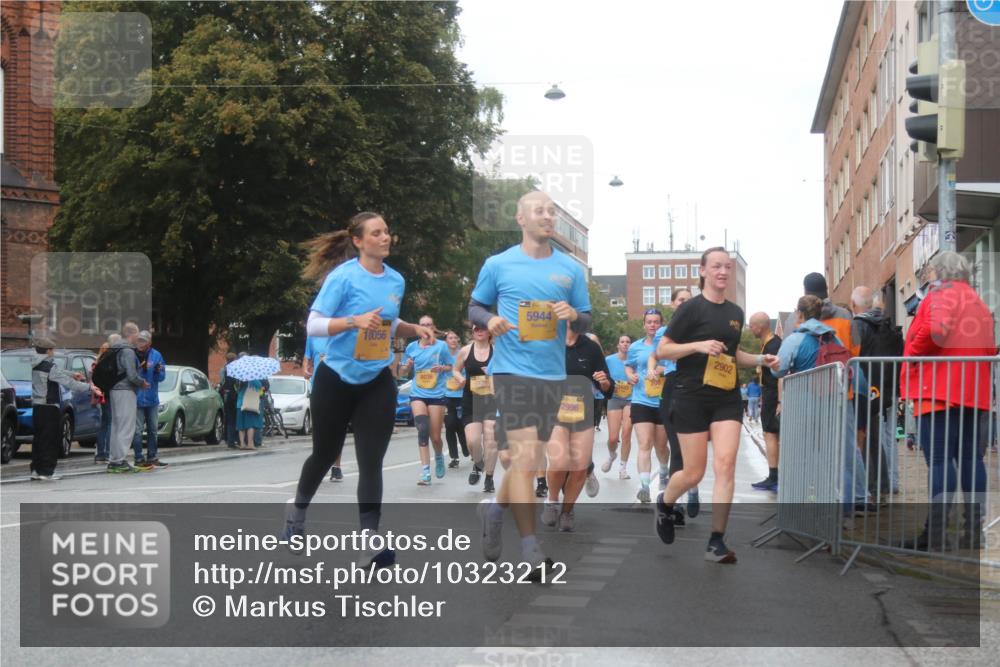 13.09.2026 - Kiel Lauf Markus Tischler http://msf.ph/oto/10323212 13.09.2026 10:59:34 Fleethörn 300, 10056, 5944, 8036, 2996, 2902 meine-sportfotos.de