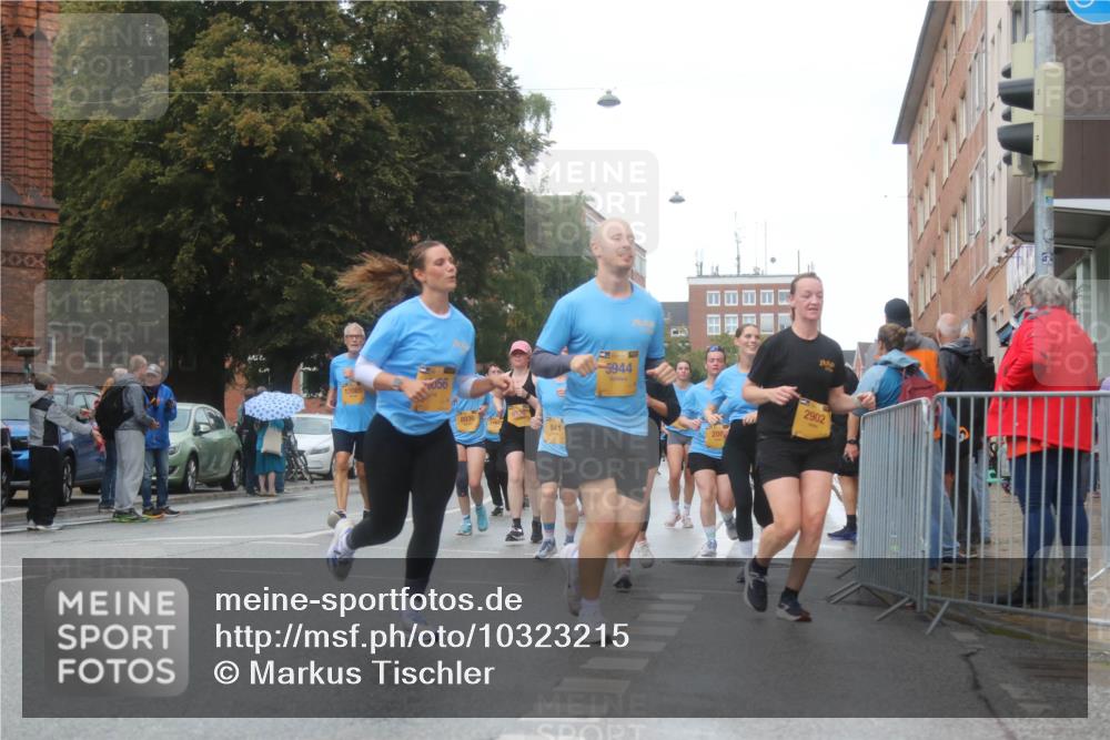 13.09.2026 - Kiel Lauf Markus Tischler http://msf.ph/oto/10323215 13.09.2026 10:59:34 Fleethörn 056, 8036, 841, 39, 5944, 208, 2902 meine-sportfotos.de