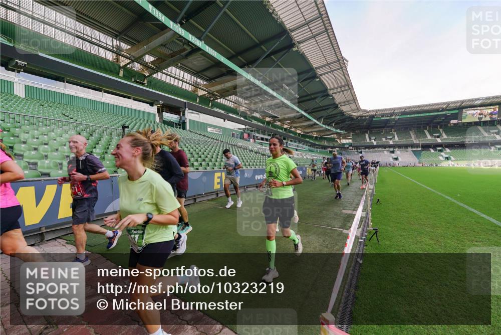 13.09.2026 - 21. swb-Marathon Bremen Michael Burmester http://msf.ph/oto/10323219 13.09.2026 13:24:57 Laufen im Stadion 137, 182, 213, 294, 324, 434, 505, 543, 548, 721, 723, 739, 743, 752, 815, 818, 966, 1273, 1410, 1443, 1459, 1463, 1471, 1491, 1504, 1515, 1561, 1597, 1598, 1830, 1944, 1953, 2058, 2059, 2095, 2211, 2252, 2267, 2271, 2286, 2298, 2308, 2312, 2323, 2354, 2445, 2465, 2483, 2495, 2497, 2503, 2506, 2554, 2571, 2591, 2644, 2752, 2762, 2768, 2776, 2833, 2878, 2896, 2936, 2968, 2981, 3005, 3142, 3211, 3259, 3282, 3288, 3289, 3292, 3298, 3306, 3312, 3329, 3364, 3381, 3390, 3395 meine-sportfotos.de