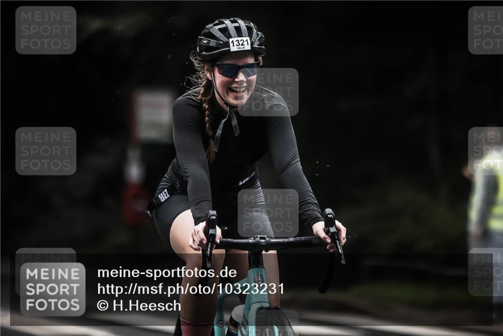 13.09.2026 - Stadtparktriathlon H.Heesch http://msf.ph/oto/10323231 13.09.2026 13:09:38 Radfahren 1189, 1243, 1299, 1321, 1366, 1368, 1387 meine-sportfotos.de