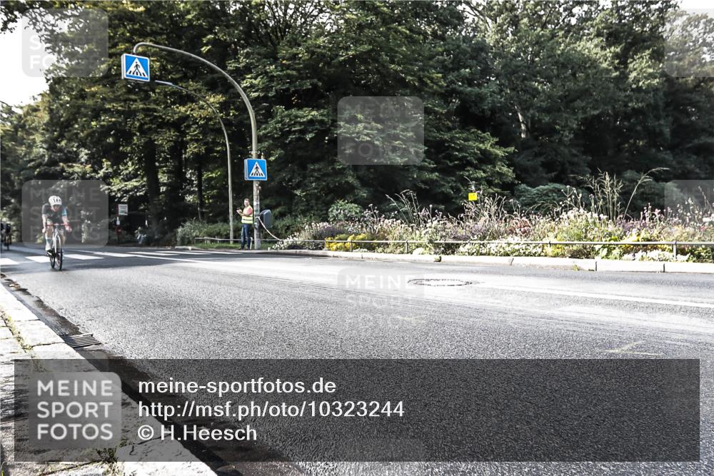 13.09.2026 - Stadtparktriathlon H.Heesch http://msf.ph/oto/10323244 13.09.2026 11:26:22 Radfahren 746, 792, 820 meine-sportfotos.de