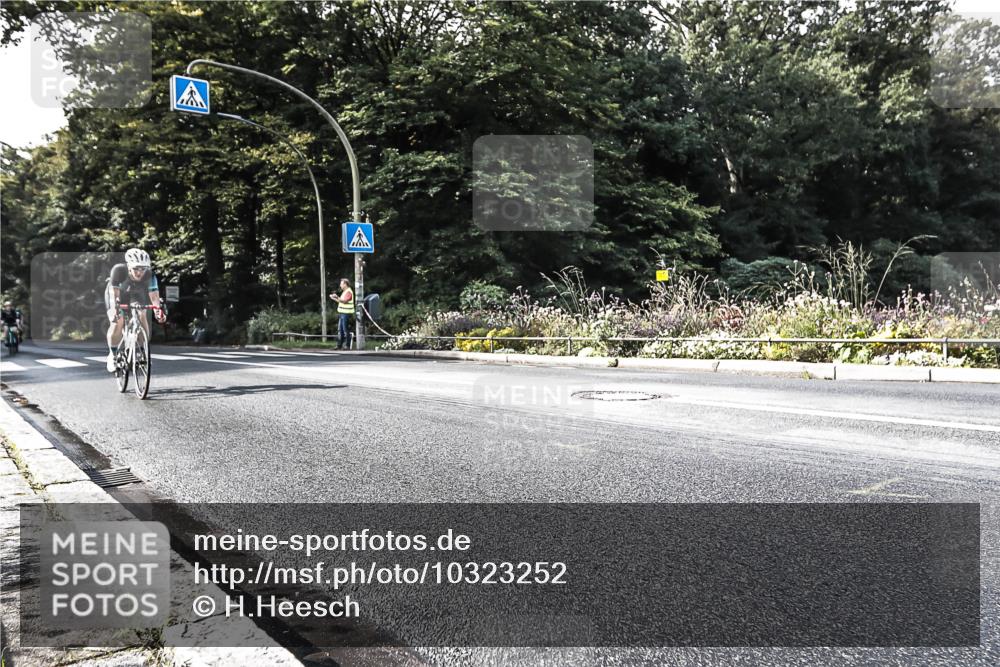 13.09.2026 - Stadtparktriathlon H.Heesch http://msf.ph/oto/10323252 13.09.2026 11:26:23 Radfahren 730, 746, 792, 820 meine-sportfotos.de