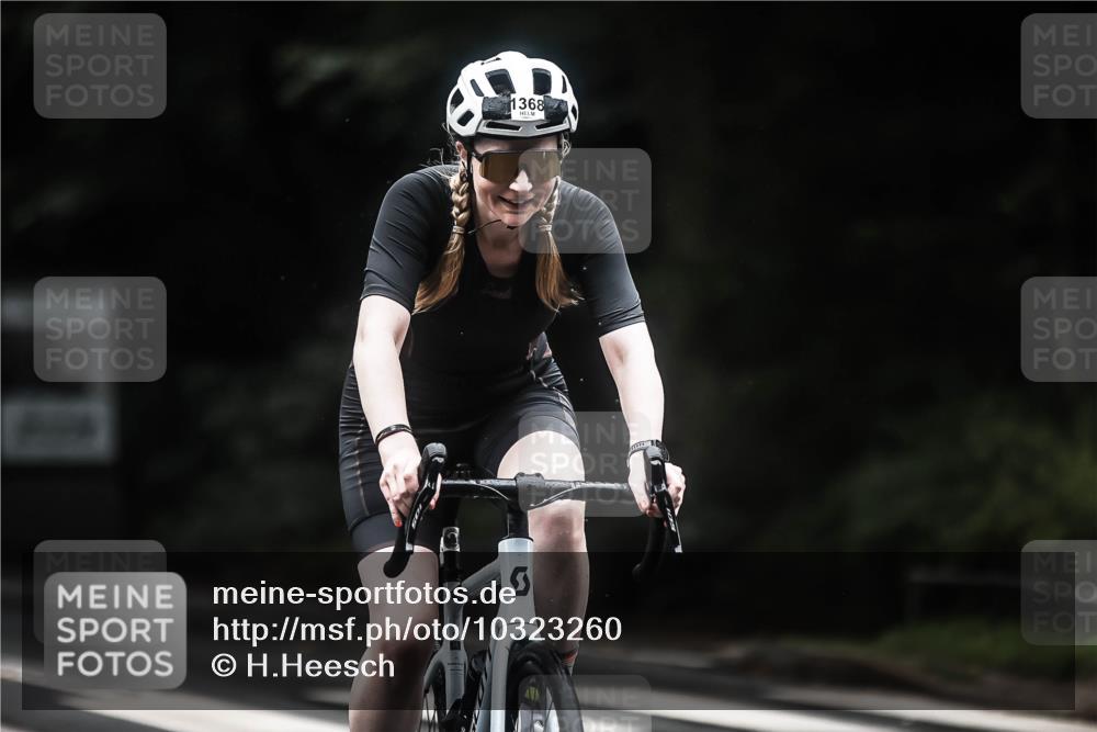 13.09.2026 - Stadtparktriathlon H.Heesch http://msf.ph/oto/10323260 13.09.2026 13:09:40 Radfahren 1209, 1321, 1366, 1368, 1387 meine-sportfotos.de