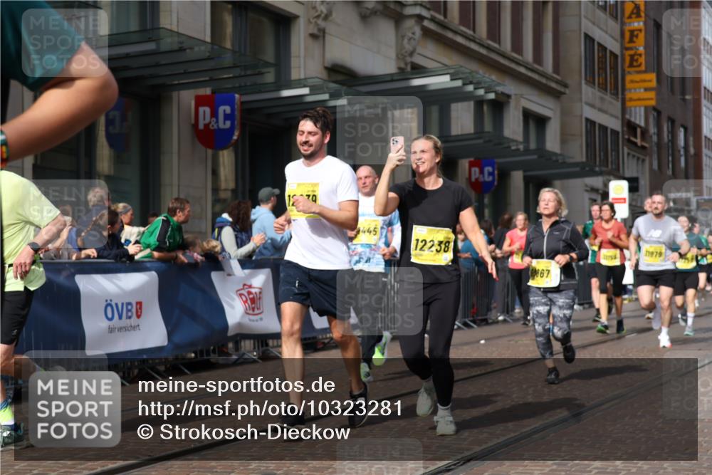 13.09.2026 - 21. swb-Marathon Bremen Strokosch-Dieckow http://msf.ph/oto/10323281 13.09.2026 10:59:50 Ziel 10144, 10175, 10758, 10810, 10867, 11016, 11071, 11158, 11159, 11160, 11250, 11259, 11427, 11445, 11453, 11524, 11525, 11528, 11547, 11587, 11588, 11589, 11623, 11879, 11907, 12105, 12106, 12123, 12190, 12238, 12239, 12274, 12352, 10147, 10236, 10355, 10669, 10691, 10745, 10928, 10929, 11054, 11056, 11089, 11151, 11194, 11207, 11419, 11427, 11501, 11519, 11594, 11637, 11803, 11904, 12138, 12242, 12243, 12481 meine-sportfotos.de
