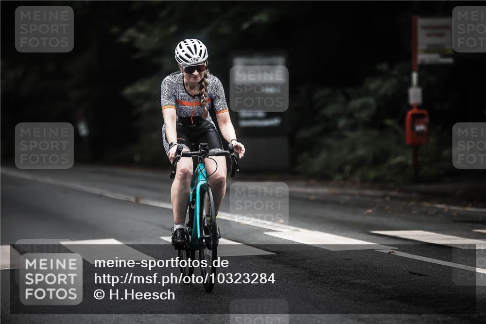13.09.2026 - Stadtparktriathlon H.Heesch http://msf.ph/oto/10323284 13.09.2026 13:09:42 Radfahren 1209, 1280, 1321, 1368, 1387 meine-sportfotos.de