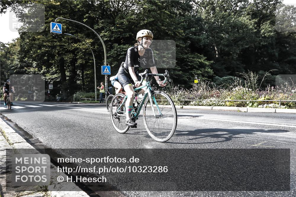 13.09.2026 - Stadtparktriathlon H.Heesch http://msf.ph/oto/10323286 13.09.2026 11:26:25 Radfahren 660, 730, 746, 820, 821 meine-sportfotos.de