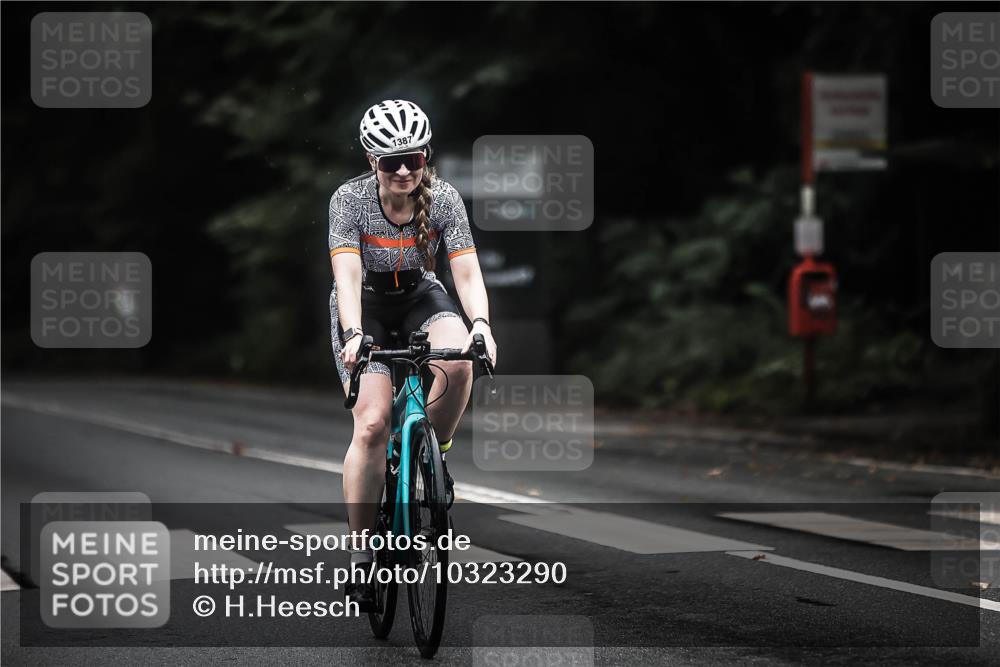 13.09.2026 - Stadtparktriathlon H.Heesch http://msf.ph/oto/10323290 13.09.2026 13:09:42 Radfahren 1209, 1280, 1321, 1368, 1387 meine-sportfotos.de