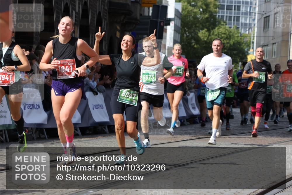 13.09.2026 - 21. swb-Marathon Bremen Strokosch-Dieckow http://msf.ph/oto/10323296 13.09.2026 13:31:10 Ziel 244, 800, 834, 1189, 1533, 1771, 1841, 1926, 1941, 2369, 2902, 2985, 3360, 4251, 4920, 5600, 5681, 5802, 5822, 5900, 6307, 6343, 6523, 7012, 7760, 8543, 8616, 9290, 9507, 9653, 9692, 9699, 9767, 9962, 9976, 13090, 13152, 13215, 217, 1627, 2244, 2602, 3152, 3343, 3392, 3396, 3762, 4477, 5375, 5673, 5720, 5765, 5979, 6147, 6619, 6968, 7001, 7296, 7812, 8035, 8097, 8339, 8342, 8726, 9147, 9337, 9822, 13066 meine-sportfotos.de
