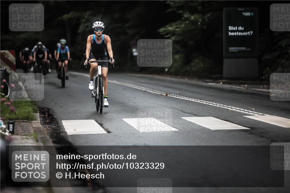 13.09.2026 - Stadtparktriathlon H.Heesch http://msf.ph/oto/10323329 13.09.2026 13:09:43 Radfahren 1209, 1273, 1280, 1321, 1368, 1387 meine-sportfotos.de