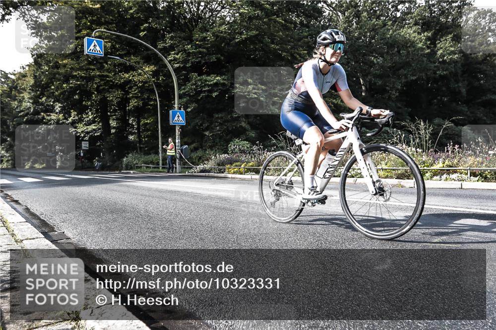 13.09.2026 - Stadtparktriathlon H.Heesch http://msf.ph/oto/10323331 13.09.2026 11:26:28 Radfahren 660, 730, 746, 821 meine-sportfotos.de