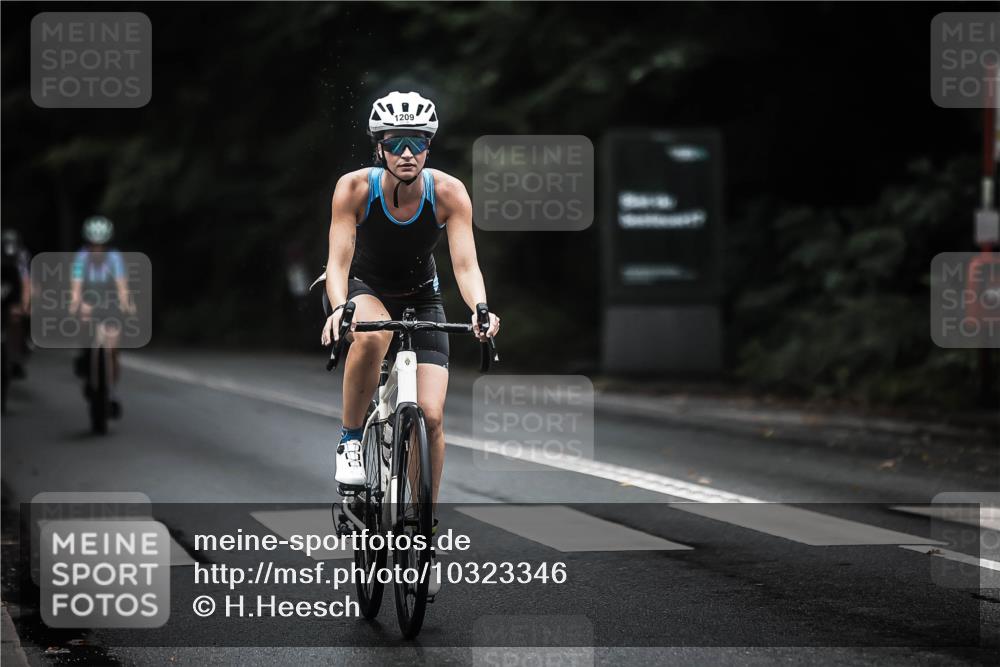 13.09.2026 - Stadtparktriathlon H.Heesch http://msf.ph/oto/10323346 13.09.2026 13:09:45 Radfahren 1209, 1248, 1273, 1280, 1367, 1368, 1387 meine-sportfotos.de
