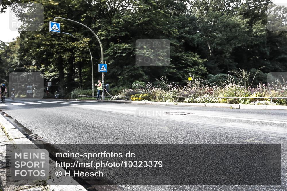 13.09.2026 - Stadtparktriathlon H.Heesch http://msf.ph/oto/10323379 13.09.2026 11:26:32 Radfahren  meine-sportfotos.de