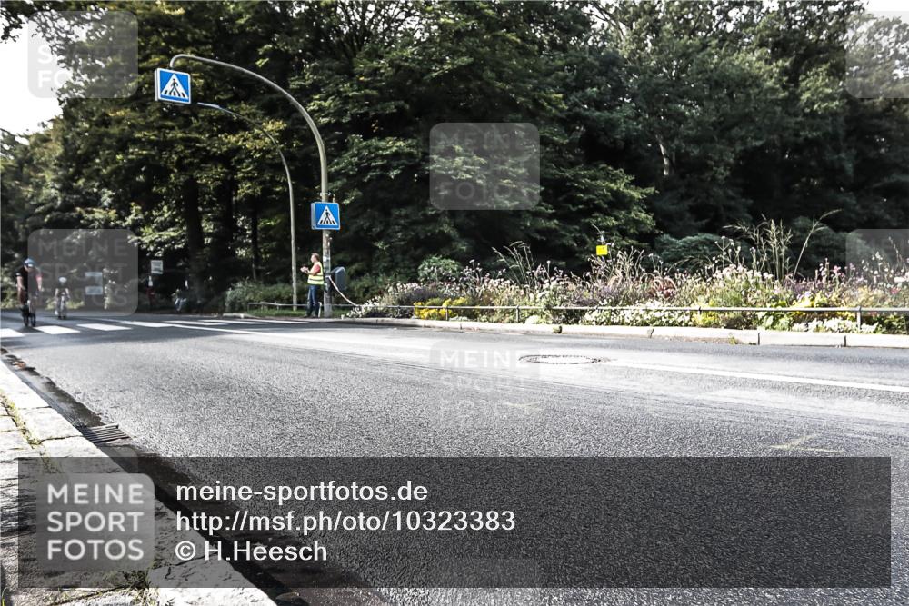 13.09.2026 - Stadtparktriathlon H.Heesch http://msf.ph/oto/10323383 13.09.2026 11:26:33 Radfahren 710 meine-sportfotos.de