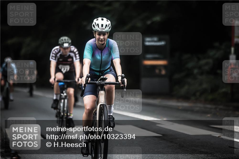 13.09.2026 - Stadtparktriathlon H.Heesch http://msf.ph/oto/10323394 13.09.2026 13:09:48 Radfahren 1209, 1248, 1273, 1280, 1314, 1367, 1382, 1387 meine-sportfotos.de