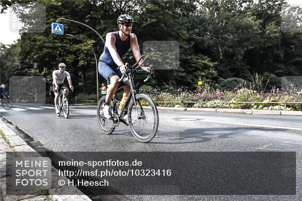 13.09.2026 - Stadtparktriathlon H.Heesch http://msf.ph/oto/10323416 13.09.2026 11:26:42 Radfahren 685, 694, 778 meine-sportfotos.de