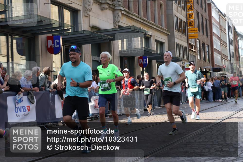 13.09.2026 - 21. swb-Marathon Bremen Strokosch-Dieckow http://msf.ph/oto/10323431 13.09.2026 13:19:01 Ziel 189, 666, 1599, 2390, 2423, 2535, 3182, 3508, 4319, 4455, 4819, 4857, 5172, 5371, 6008, 6137, 6633, 7268, 7754, 7945, 8153, 9552, 9638, 9805, 307, 2007, 4120, 4857, 4916, 5277, 5867, 6310, 6787, 7104, 7154, 7163, 7602, 7647, 7686, 7791, 8743, 9327, 9512, 13184 meine-sportfotos.de