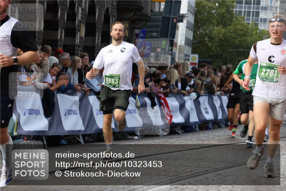 13.09.2026 - 21. swb-Marathon Bremen Strokosch-Dieckow http://msf.ph/oto/10323453 13.09.2026 13:24:51 Ziel 789, 790, 1582, 3375, 3524, 3994, 4000, 5328, 5572, 5668, 5669, 5929, 5953, 6080, 7156, 7568, 8310, 8636, 8784, 8881, 9264, 9541, 9573, 9676, 10069, 10071, 10097, 972, 1080, 1264, 2322, 2761, 3105, 4091, 4113, 4507, 4918, 4973, 6079, 6360, 6544, 6943, 7409, 7854, 8245, 9073, 9152, 9360 meine-sportfotos.de
