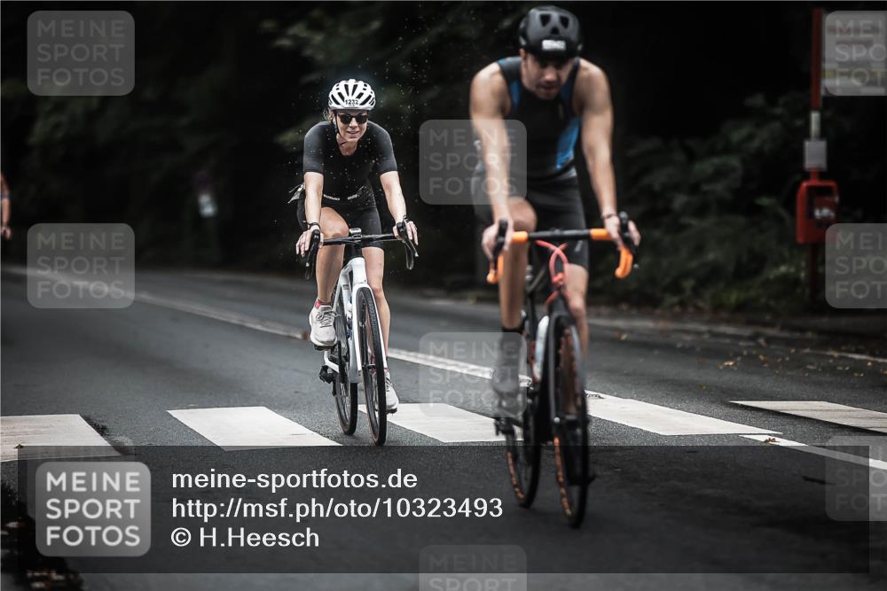 13.09.2026 - Stadtparktriathlon H.Heesch http://msf.ph/oto/10323493 13.09.2026 13:09:56 Radfahren 1232, 1248, 1314, 1325, 1349, 1367, 1382 meine-sportfotos.de