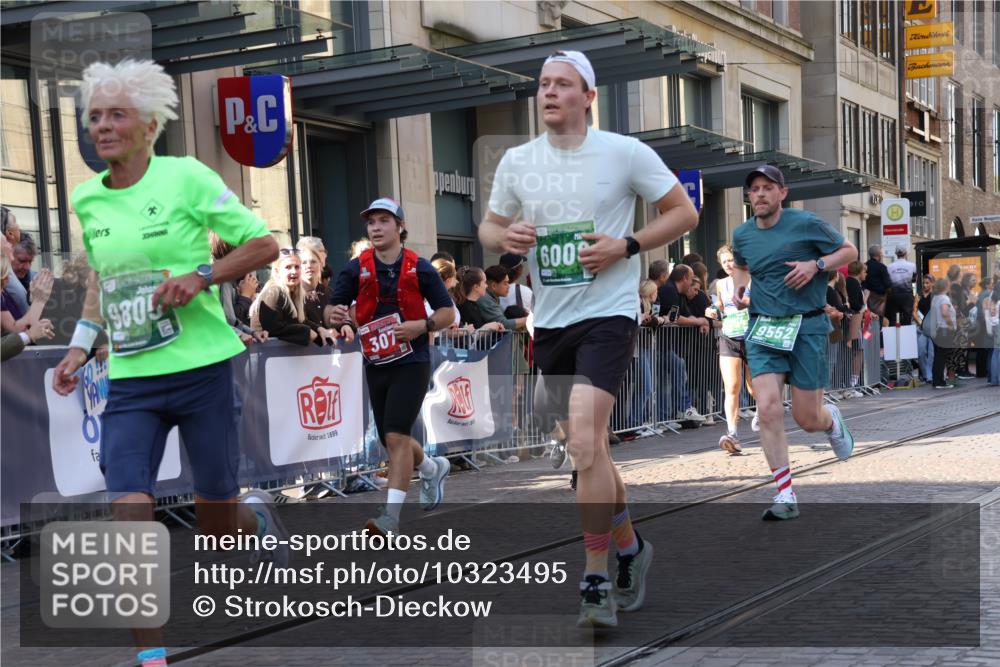 13.09.2026 - 21. swb-Marathon Bremen Strokosch-Dieckow http://msf.ph/oto/10323495 13.09.2026 13:19:02 Ziel 189, 666, 1599, 2390, 2423, 2535, 3182, 3508, 4319, 4455, 4819, 5172, 5371, 6008, 6137, 6633, 7268, 7754, 7945, 8153, 9552, 9638, 9805, 307, 2007, 4120, 4857, 4916, 5277, 6310, 6787, 7104, 7154, 7163, 7602, 7647, 7686, 7791, 9512, 13184 meine-sportfotos.de