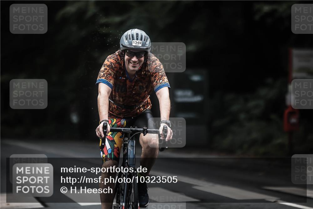 13.09.2026 - Stadtparktriathlon H.Heesch http://msf.ph/oto/10323505 13.09.2026 13:09:59 Radfahren 1232, 1314, 1325, 1329, 1349, 1382 meine-sportfotos.de