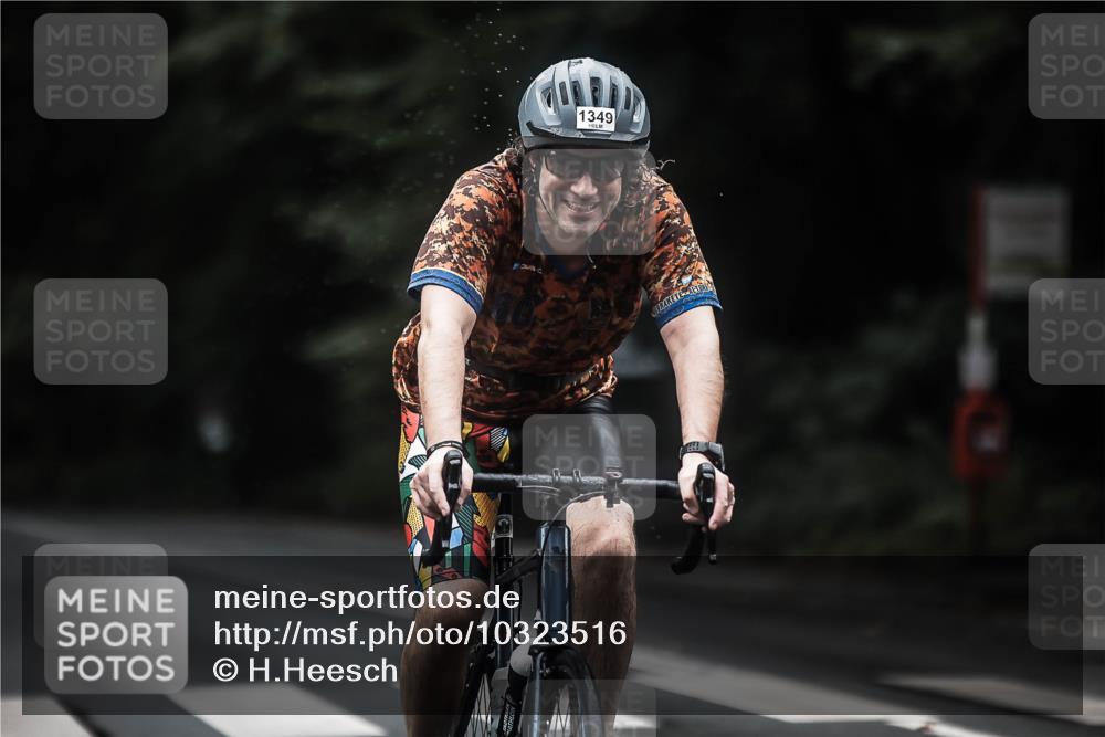 13.09.2026 - Stadtparktriathlon H.Heesch http://msf.ph/oto/10323516 13.09.2026 13:10:00 Radfahren 1232, 1314, 1325, 1329, 1349, 1382 meine-sportfotos.de