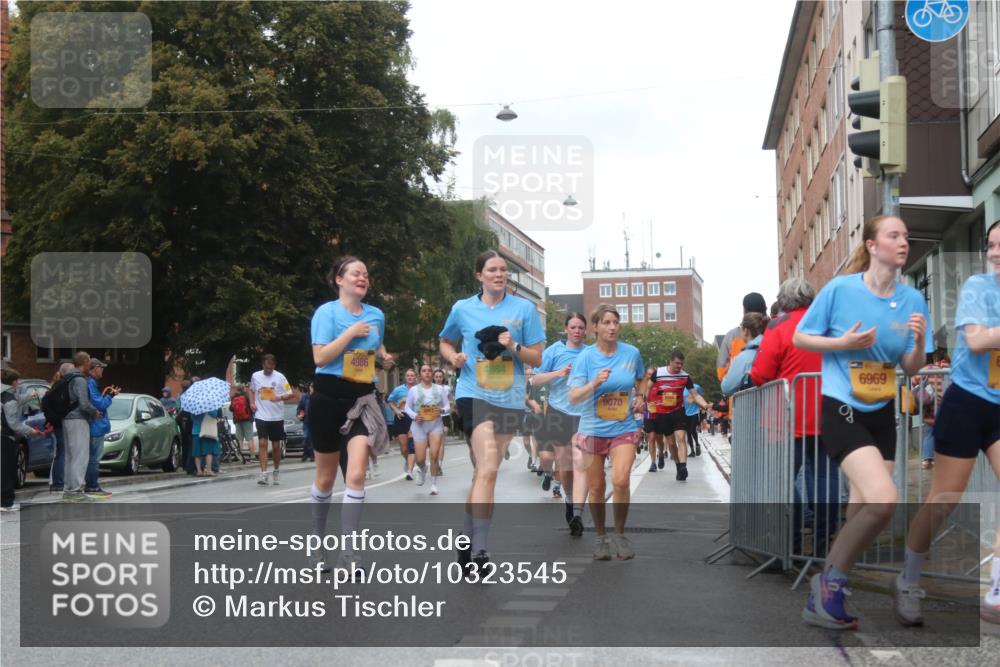 13.09.2026 - Kiel Lauf Markus Tischler http://msf.ph/oto/10323545 13.09.2026 11:00:27 Fleethörn 4986, 4984, 9070, 6969 meine-sportfotos.de