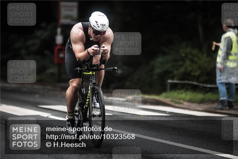13.09.2026 - Stadtparktriathlon H.Heesch http://msf.ph/oto/10323568 13.09.2026 13:10:09 Radfahren 1329, 1395, 1396, 1426 meine-sportfotos.de