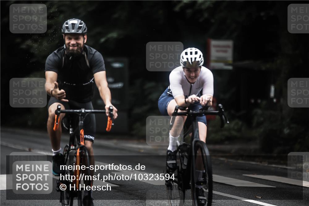 13.09.2026 - Stadtparktriathlon H.Heesch http://msf.ph/oto/10323594 13.09.2026 13:10:15 Radfahren 1229, 1255, 1262, 1375, 1395, 1396 meine-sportfotos.de