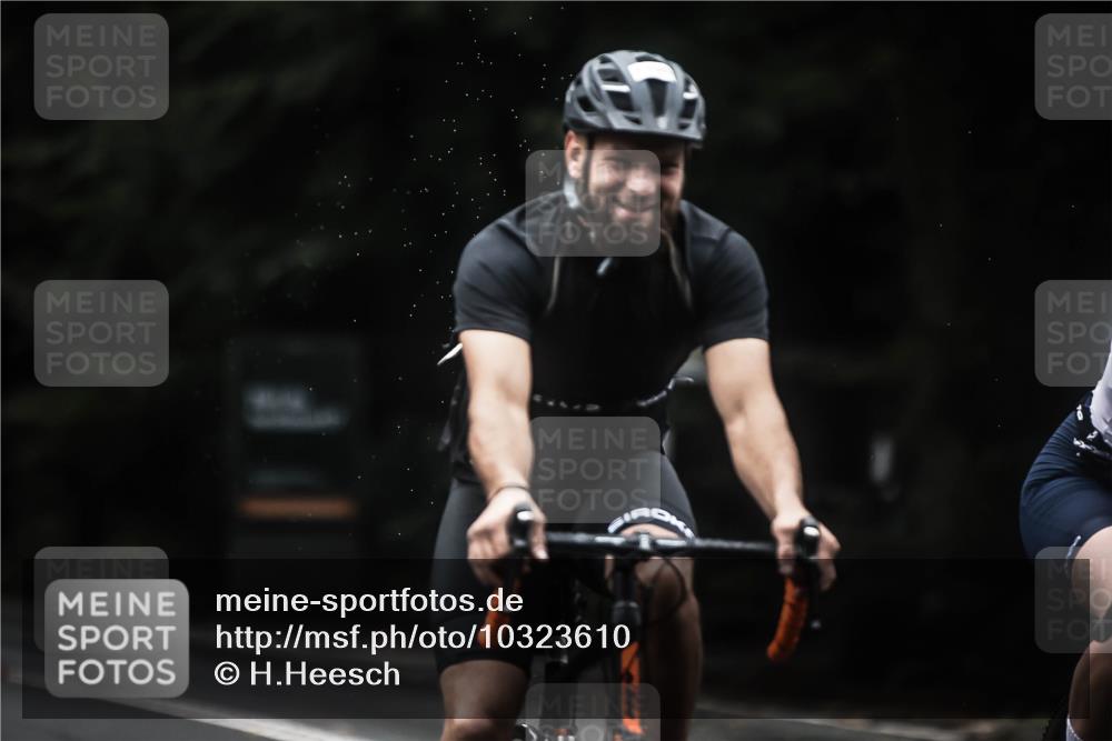 13.09.2026 - Stadtparktriathlon H.Heesch http://msf.ph/oto/10323610 13.09.2026 13:10:16 Radfahren 1229, 1255, 1262, 1375, 1395, 1396, 1405 meine-sportfotos.de