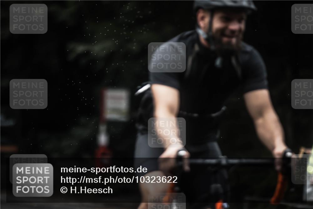 13.09.2026 - Stadtparktriathlon H.Heesch http://msf.ph/oto/10323622 13.09.2026 13:10:16 Radfahren 1229, 1255, 1262, 1375, 1395, 1396, 1405 meine-sportfotos.de