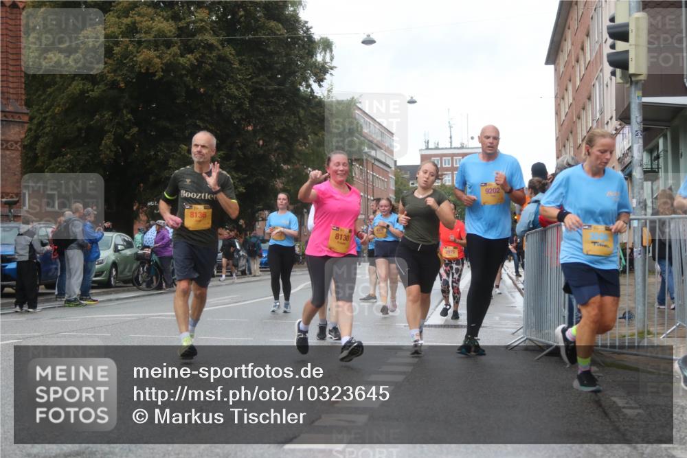 13.09.2026 - Kiel Lauf Markus Tischler http://msf.ph/oto/10323645 13.09.2026 11:00:41 Fleethörn 8136, 19, 8130, 2975, 2, 9202 meine-sportfotos.de
