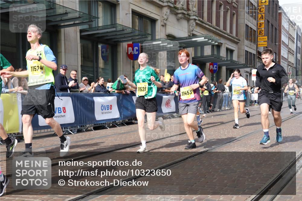 13.09.2026 - 21. swb-Marathon Bremen Strokosch-Dieckow http://msf.ph/oto/10323650 13.09.2026 10:59:57 Ziel 10144, 10677, 10758, 10801, 10810, 11016, 11045, 11071, 11129, 11158, 11159, 11160, 11259, 11453, 11524, 11525, 11528, 11547, 11587, 11588, 11589, 11623, 11907, 12105, 12106, 12123, 12190, 12274, 12291, 12352, 12394, 12530, 12531, 10175, 10236, 10355, 10669, 10691, 10867, 10928, 10929, 11054, 11056, 11071, 11089, 11194, 11250, 11419, 11427, 11445, 11501, 11637, 11803, 11879, 11904, 12138, 12238, 12239, 12242, 12243 meine-sportfotos.de