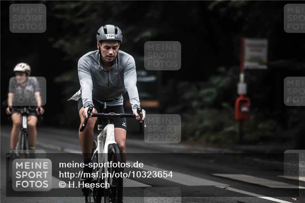 13.09.2026 - Stadtparktriathlon H.Heesch http://msf.ph/oto/10323654 13.09.2026 13:10:24 Radfahren 1204, 1229, 1255, 1262, 1326, 1375, 1388, 1405, 1417 meine-sportfotos.de