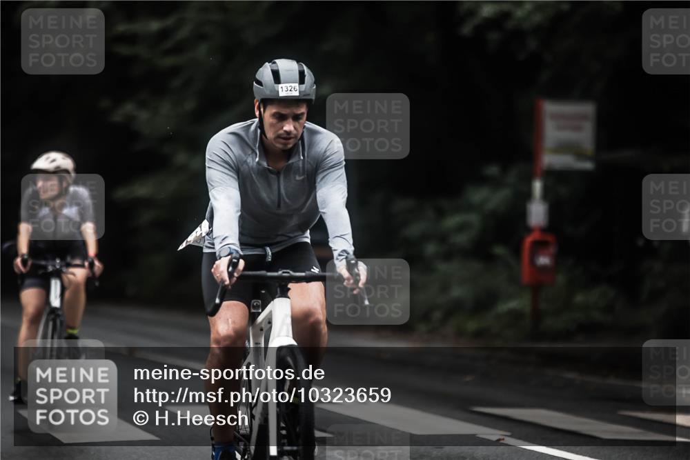 13.09.2026 - Stadtparktriathlon H.Heesch http://msf.ph/oto/10323659 13.09.2026 13:10:24 Radfahren 1204, 1229, 1255, 1262, 1326, 1375, 1388, 1405, 1417 meine-sportfotos.de