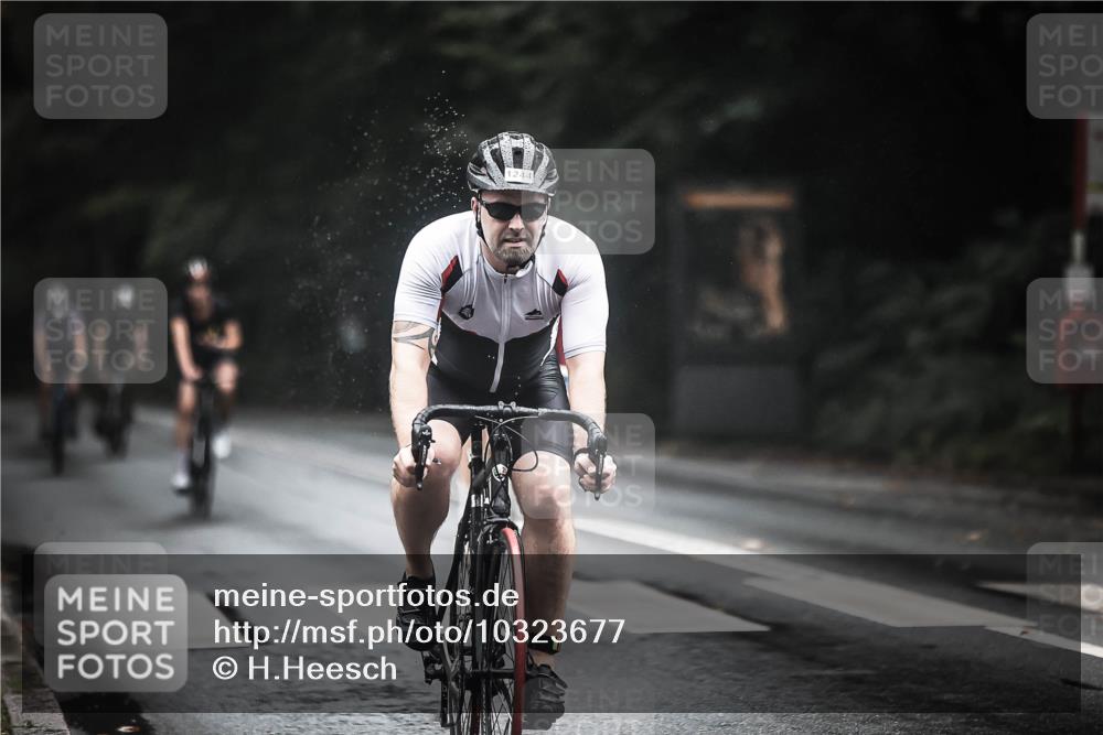 13.09.2026 - Stadtparktriathlon H.Heesch http://msf.ph/oto/10323677 13.09.2026 12:41:04 Radfahren 1160, 1166, 1191, 1205, 1241, 1244, 1308 meine-sportfotos.de