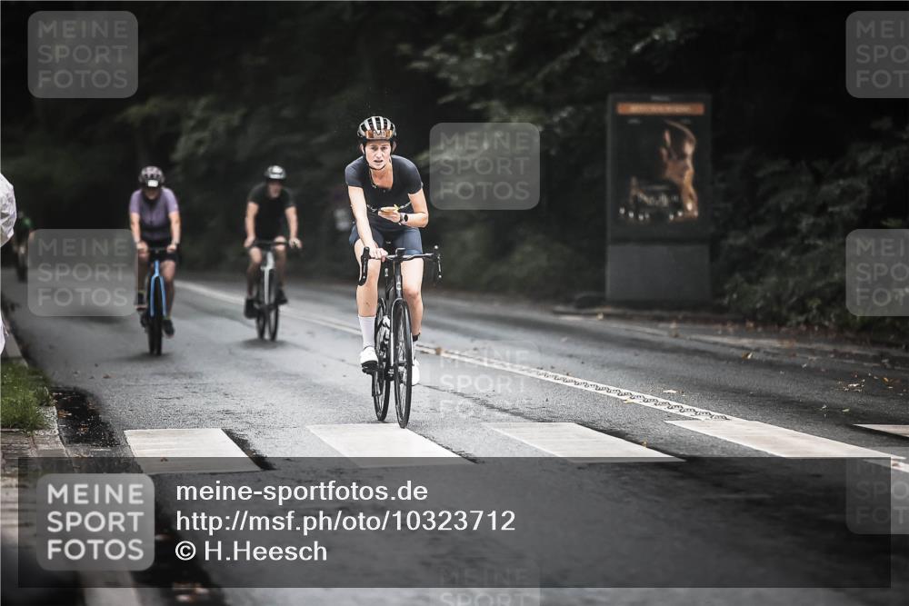 13.09.2026 - Stadtparktriathlon H.Heesch http://msf.ph/oto/10323712 13.09.2026 12:41:05 Radfahren 1160, 1191, 1205, 1241, 1244, 1308 meine-sportfotos.de