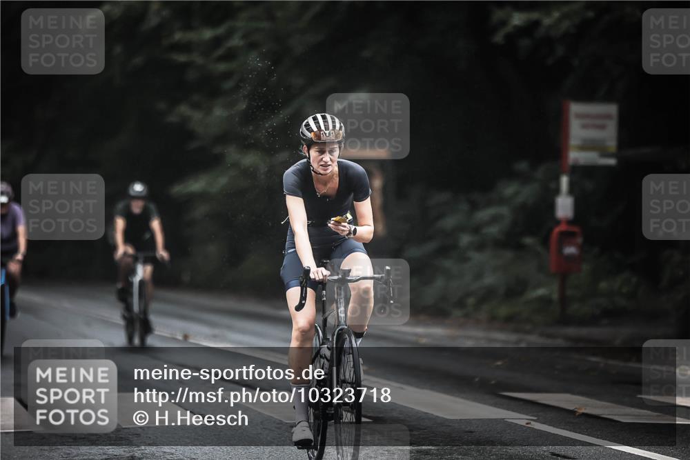 13.09.2026 - Stadtparktriathlon H.Heesch http://msf.ph/oto/10323718 13.09.2026 12:41:06 Radfahren 1160, 1191, 1205, 1241, 1244, 1308 meine-sportfotos.de