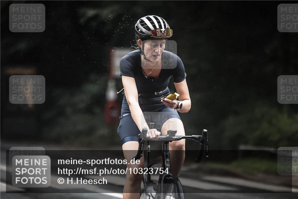13.09.2026 - Stadtparktriathlon H.Heesch http://msf.ph/oto/10323754 13.09.2026 12:41:07 Radfahren 1160, 1191, 1205, 1241, 1244, 1308 meine-sportfotos.de