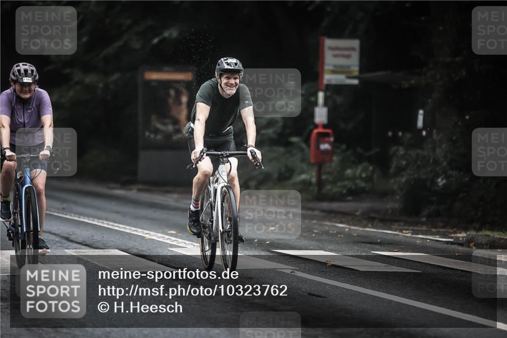 13.09.2026 - Stadtparktriathlon H.Heesch http://msf.ph/oto/10323762 13.09.2026 12:41:08 Radfahren 1160, 1191, 1205, 1241, 1244 meine-sportfotos.de