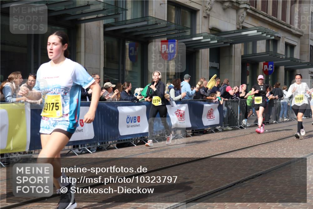 13.09.2026 - 21. swb-Marathon Bremen Strokosch-Dieckow http://msf.ph/oto/10323797 13.09.2026 10:59:59 Ziel 10144, 10677, 10758, 10801, 10810, 11016, 11045, 11126, 11129, 11524, 11525, 11547, 11587, 11588, 11589, 11623, 11907, 12105, 12106, 12123, 12190, 12274, 12291, 12352, 12394, 12530, 12531, 10175, 10236, 10355, 10669, 10691, 10867, 10928, 10929, 11054, 11056, 11071, 11089, 11158, 11159, 11160, 11194, 11250, 11259, 11419, 11427, 11445, 11453, 11501, 11528, 11637, 11803, 11879, 11904, 12123, 12138, 12238, 12239, 12242, 12243, 12274 meine-sportfotos.de