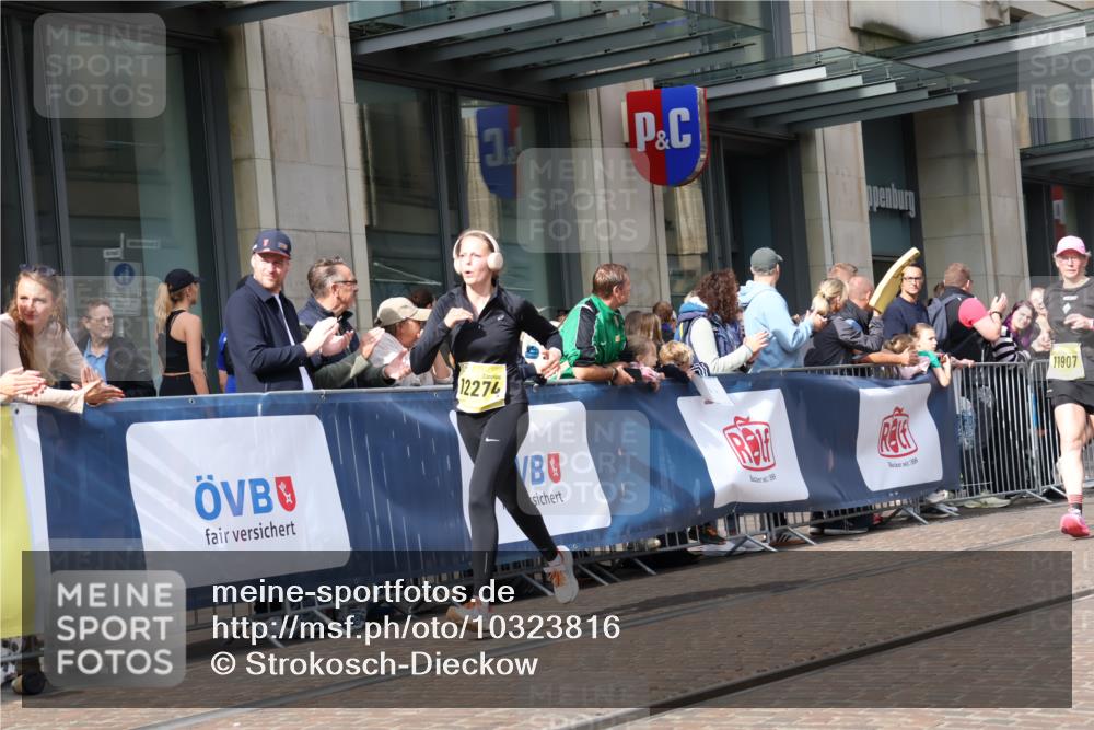 13.09.2026 - 21. swb-Marathon Bremen Strokosch-Dieckow http://msf.ph/oto/10323816 13.09.2026 10:59:59 Ziel 10144, 10677, 10758, 10801, 10810, 11016, 11045, 11126, 11129, 11524, 11525, 11547, 11587, 11588, 11589, 11623, 11907, 12105, 12106, 12123, 12190, 12274, 12291, 12352, 12394, 12530, 12531, 10175, 10236, 10355, 10669, 10691, 10867, 10928, 10929, 11054, 11056, 11071, 11089, 11158, 11159, 11160, 11194, 11250, 11259, 11419, 11427, 11445, 11453, 11501, 11528, 11637, 11803, 11879, 11904, 12123, 12138, 12238, 12239, 12242, 12243, 12274 meine-sportfotos.de