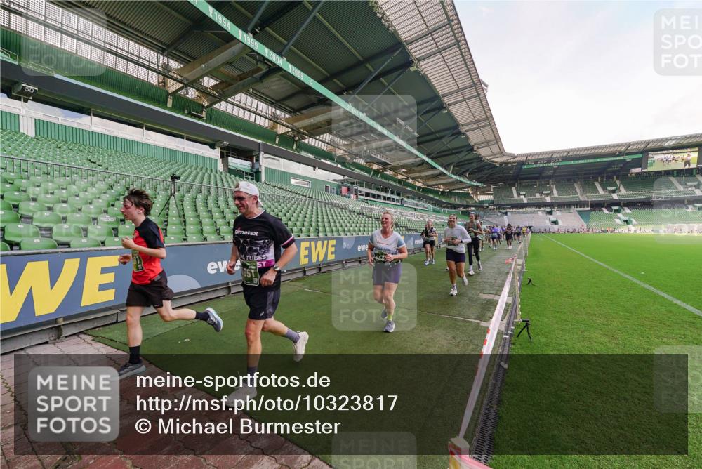 13.09.2026 - 21. swb-Marathon Bremen Michael Burmester http://msf.ph/oto/10323817 13.09.2026 13:26:02 Laufen im Stadion 202, 213, 294, 390, 505, 530, 543, 645, 815, 818, 833, 966, 1077, 1283, 1410, 1443, 1459, 1473, 1487, 1491, 1504, 1515, 1530, 1561, 1618, 1744, 1828, 1830, 1953, 2058, 2059, 2267, 2271, 2273, 2298, 2308, 2309, 2354, 2382, 2384, 2428, 2497, 2506, 2508, 2554, 2558, 2576, 2582, 2591, 2592, 2644, 2656, 2675, 2752, 2762, 2817, 2833, 2878, 2896, 2965, 2970, 2981, 3005, 3047, 3062, 3084, 3097, 3142, 3172, 3211, 3259, 3306, 3329, 3359, 3390, 3433, 3629 meine-sportfotos.de