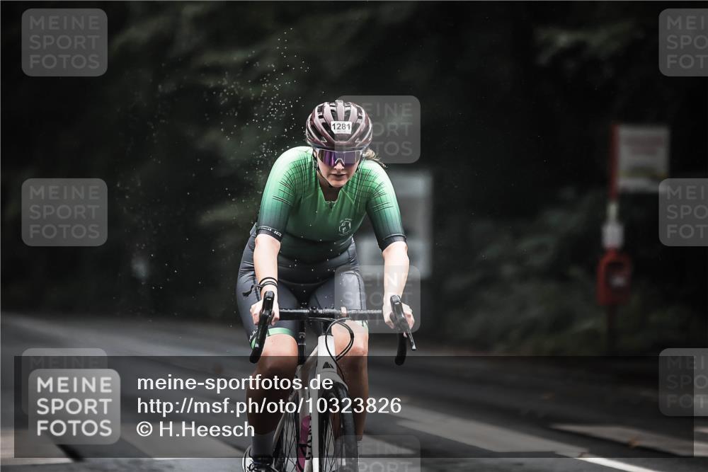 13.09.2026 - Stadtparktriathlon H.Heesch http://msf.ph/oto/10323826 13.09.2026 12:41:17 Radfahren 1281, 1300 meine-sportfotos.de
