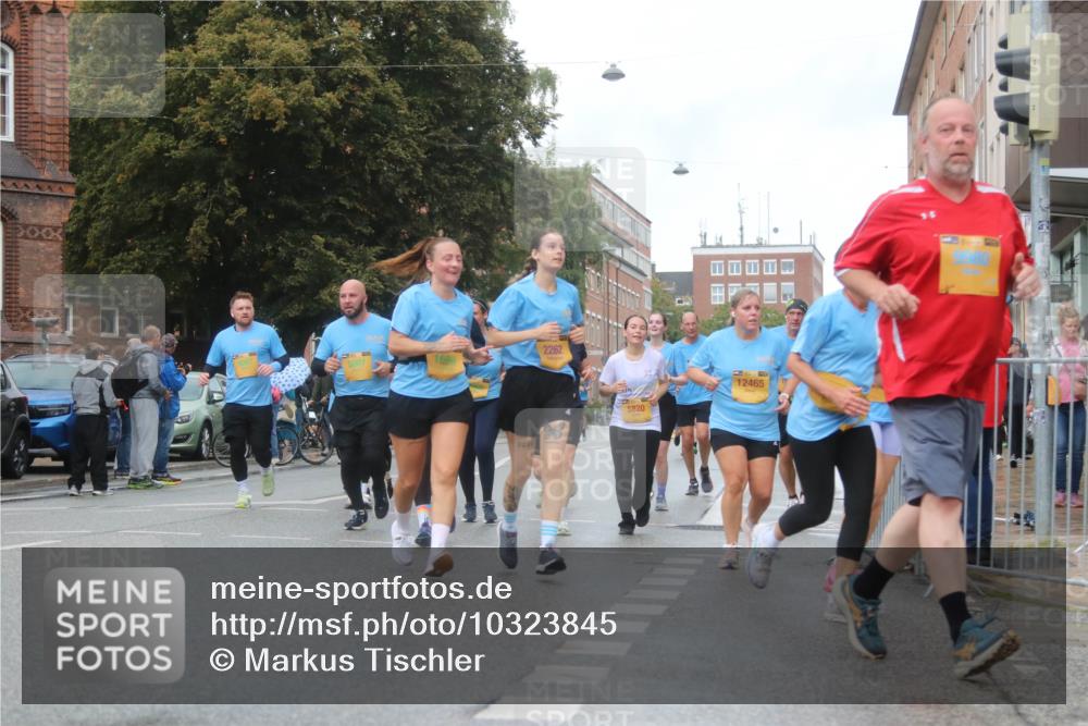 13.09.2026 - Kiel Lauf Markus Tischler http://msf.ph/oto/10323845 13.09.2026 11:01:18 Fleethörn 5007, 2000, 2262, 5820, 12465 meine-sportfotos.de