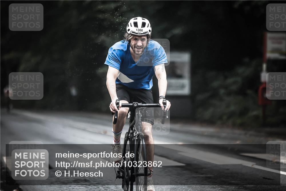 13.09.2026 - Stadtparktriathlon H.Heesch http://msf.ph/oto/10323862 13.09.2026 12:41:22 Radfahren 1131, 1143, 1224, 1235, 1281, 1300 meine-sportfotos.de